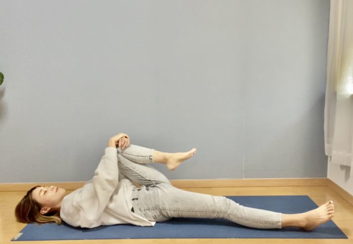 腰のストレッチ